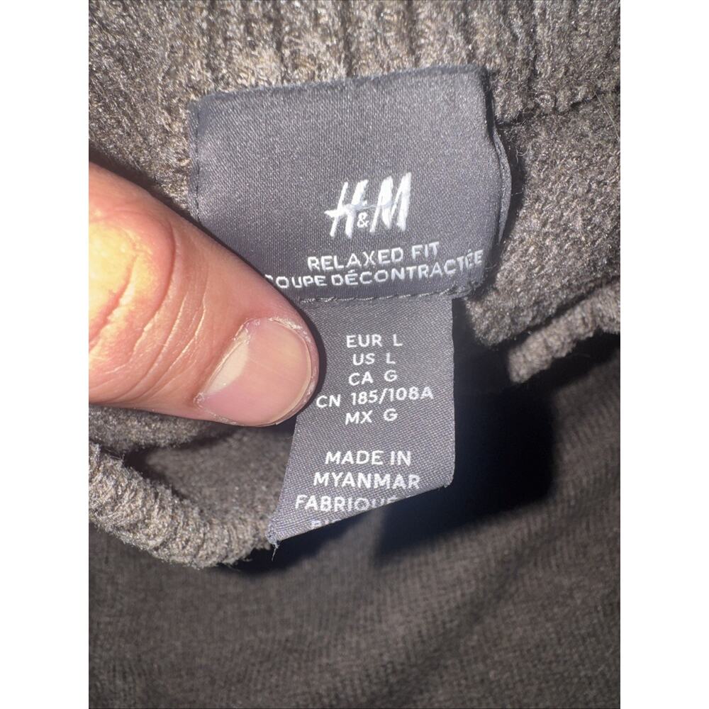 H&M Knotted Sweater Toupe Large 22x25 Relaxed Fit Preppy - Picture 4 of 4